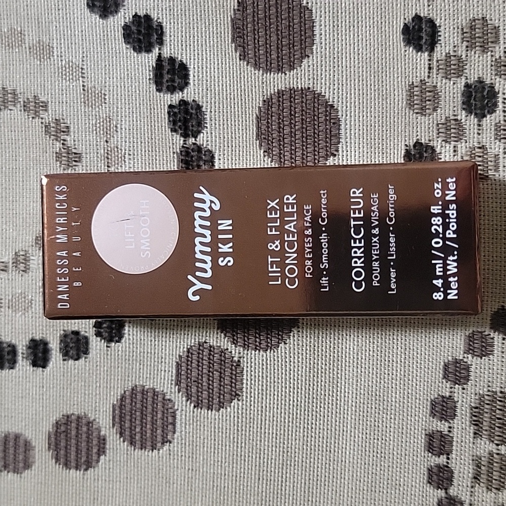 Danessa Myricks Beauty Yummy Skin Lift & Flex Concealer 8.4 ml in 4 Neutral